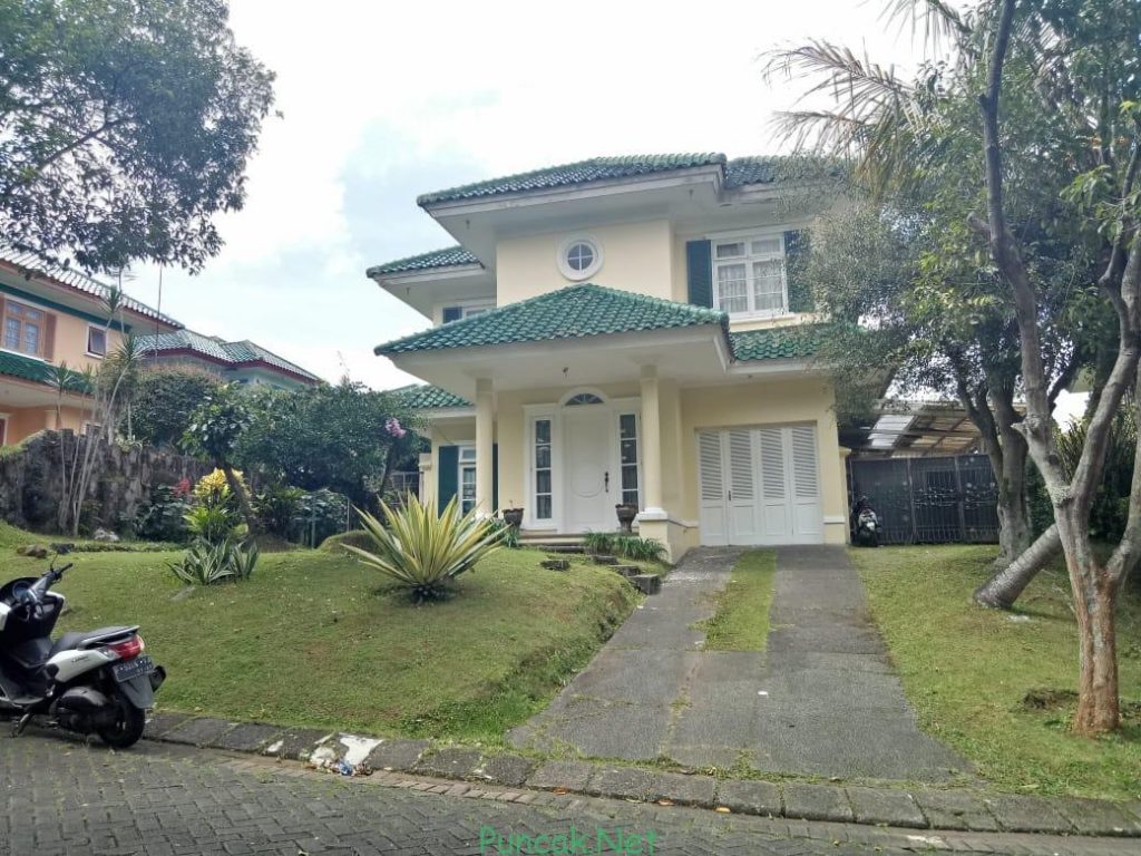 Villa Tretes Puncak 6 Kamar Kapasitas s.d 40 Orang - Ciloto.Com